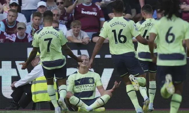 凯尔特人轮换策略优化，整体表现稳健（凯尔特人优化轮换安排，整体表现依旧稳健）