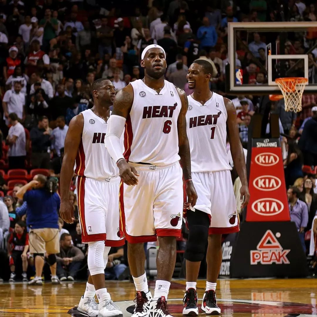 韦尔半场表现抢眼，成为球队得分王（韦尔半场火力全开，领跑队内得分）