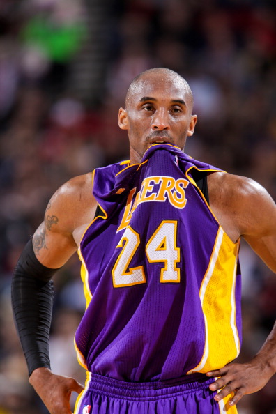 极致空气动力学 1997年迈凯伦梅赛德斯F1车队的Actros 2557运输车（空气动力学巅峰：1997年迈凯伦-梅赛德斯F1车队Actros 2557运输车）