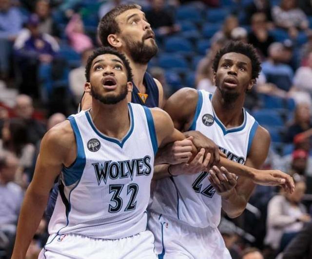 队报盛赞维蒂尼亚：他是巴黎的节拍器和新一代中场的完美代表（《队报》盛赞维蒂尼亚：巴黎的中场节拍器，新一代中场的标杆）