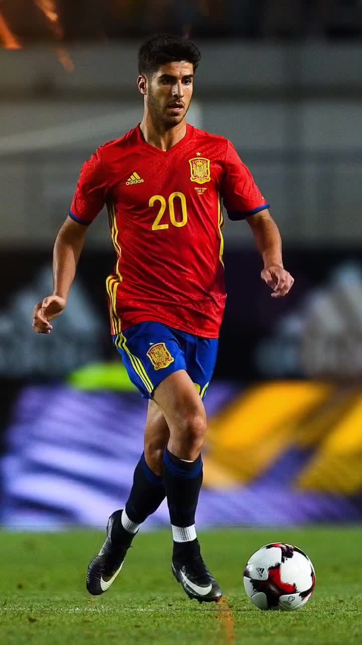 德转德甲U21身价榜：帕夫洛维奇6500万欧第1，卡尔6000万第2（德转发布德甲U21身价榜：帕夫洛维奇6500万欧领跑，卡尔6000万位居第二）