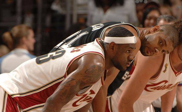 美职联主席：萨拉赫应该联系梅西或穆勒，看看他们在这多开心（美职联主席建议萨拉赫去问问梅西或穆勒，看看他们在这里多开心）