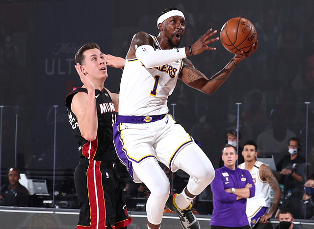 浙江男篮末节逆转击败福建（浙江男篮末节翻盘战胜福建）