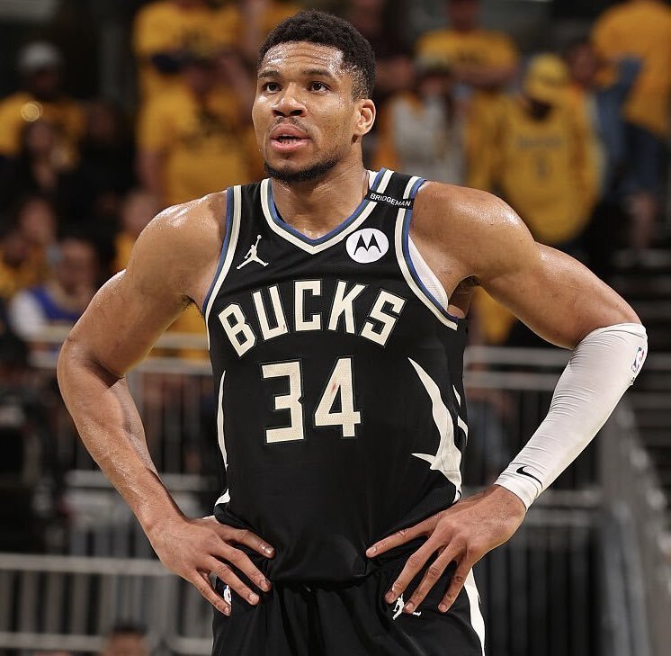 ATP总决赛四强形势明朗！辛纳晋级+室内硬地28连胜，谢尔顿已出局（ATP总决赛四强趋明朗：辛纳锁定晋级并豪取室内硬地28连胜，谢尔顿无缘四强）