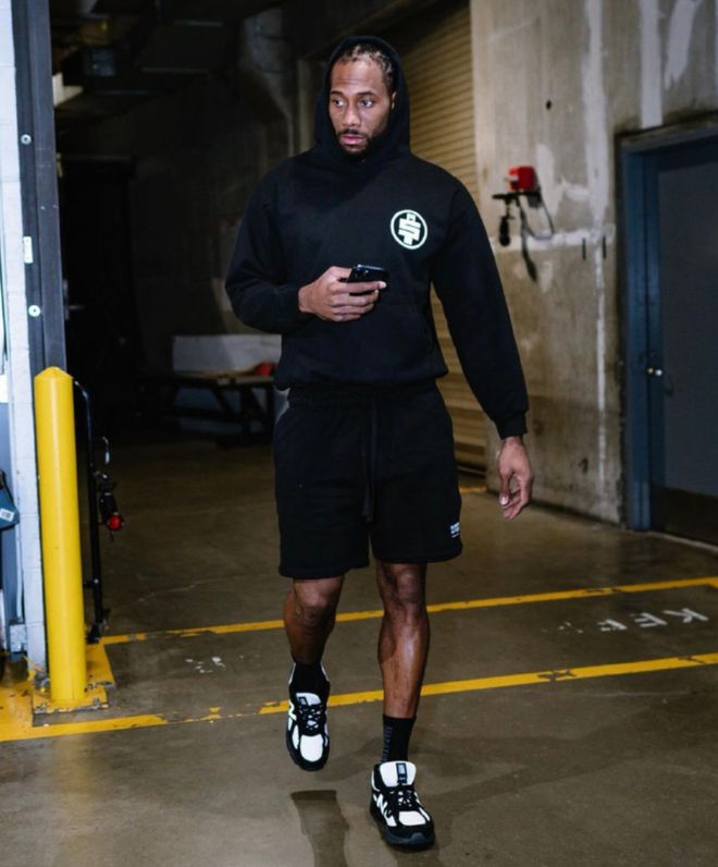 杜震宇祝贺邵佳一：带队走出低谷，球迷要支持我们的本土教练（杜震宇向邵佳一致贺：带队走出低迷，呼吁球迷力挺本土教练）