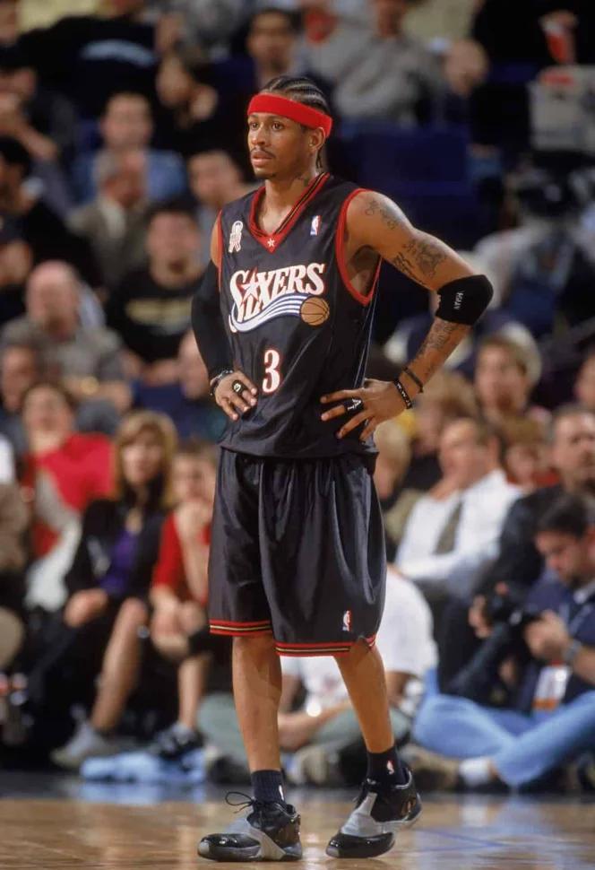 图片报：多特后防线出现危机，将面临安东和安塞尔米诺缺阵（图片报：多特后防告急，安东与安塞尔米诺将缺阵）