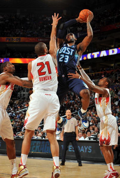 热火伤病报告：鲍威尔和维金斯今日可以出战，哈克斯缺席（热火伤情更新：鲍威尔、维金斯今日可出战，哈克斯将缺席）