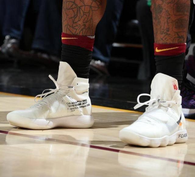 图赫尔：贝林厄姆不喜欢被换下，但这个决定他必须接受（图赫尔谈贝林厄姆：不喜欢被替换下场，却必须接受安排）