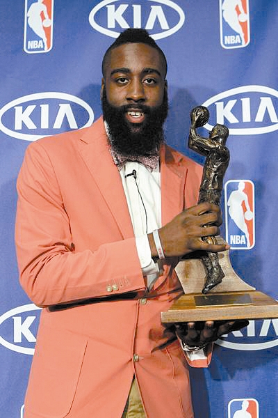 交易倒计时！雄鹿出手？双前场加盟，字母缺阵还要冲？（交易倒计时开启！雄鹿会出击？双前场加盟，字母哥缺席仍要冲刺？）