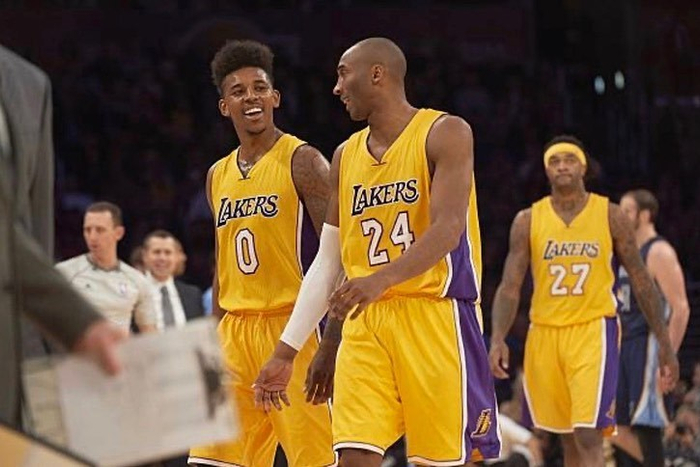 德拉古辛经纪人：球员不考虑离队，不知道转会传闻从何而来（经纪人回应：德拉古辛无意离队，转会传闻源头不明）