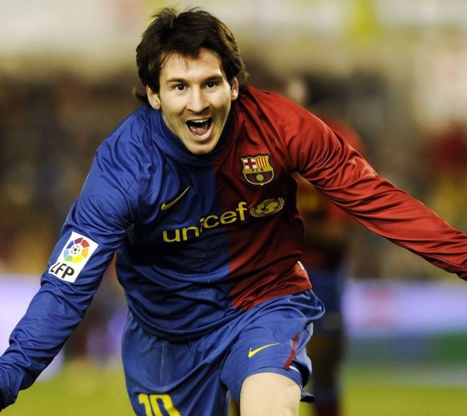 足协杯决赛：险象环生，北京国安大战河南杜康（足协杯终局之战：北京国安对阵河南杜康，惊险不断）