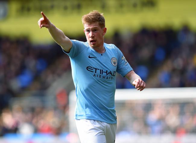 国乒8-2法国赛后爆冷！梁靖崑失守引深思！郭焱点评一针见血！（国乒8-2法国后爆出冷门：梁靖崑失守引发反思，郭焱点评直指要害）