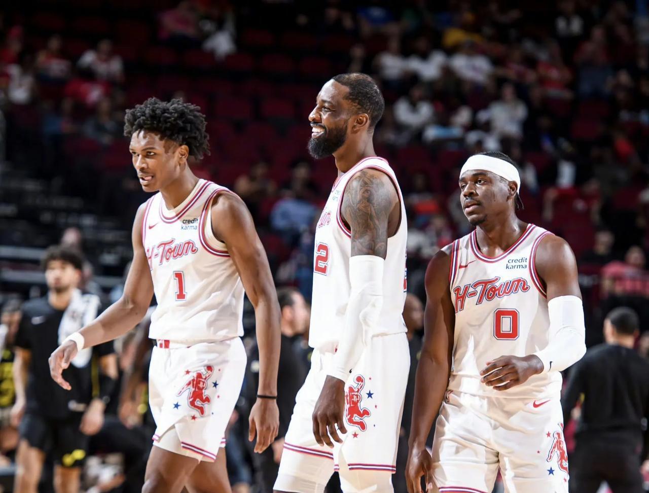 2-1！95分钟绝杀 英超13.1亿豪门18场不败终结 5.5亿战舰10轮9胜（2-1，95分钟补时绝杀！英超13.1亿豪门18场不败告终，5.5亿战舰10轮9胜）